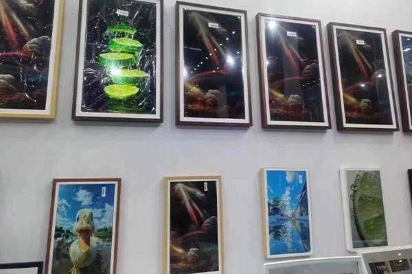 frame advertising machine