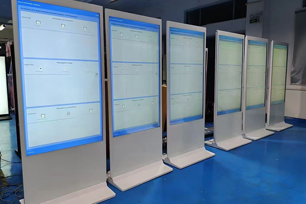 Eilmeldung: Neues bodenstehendes Werbedisplay revolutioniert visuelles Marketing
