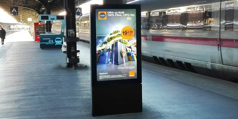 LCD Signage Display