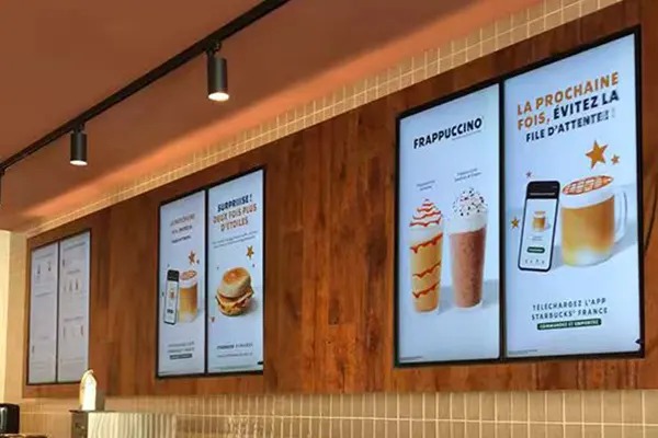 Starbucks Dokunmatik Ekranlarla Müşteri Deneyimini Nasıl Geliştirdi?