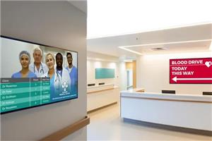 Использование цифровых экранов в больницах: 5 мощных ключевых преимуществ