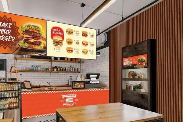 Cách sử dụng bảng hiệu kỹ thuật số cho quán cà phê?