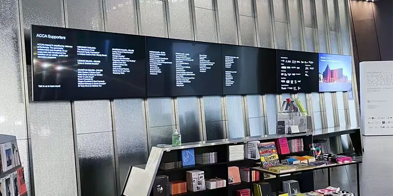 Digital Signage Display