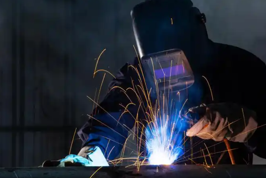 AI Reshapes the Welding Spark: Overcoming the 3-Million-Worker Shortage, China's Welding Market Enters the "Intelligent Leap" Deep Zone
