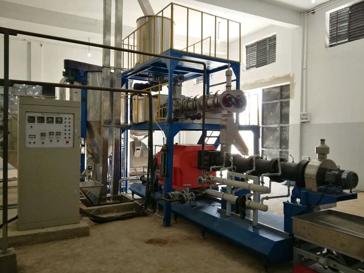 Large fish feed processing machine