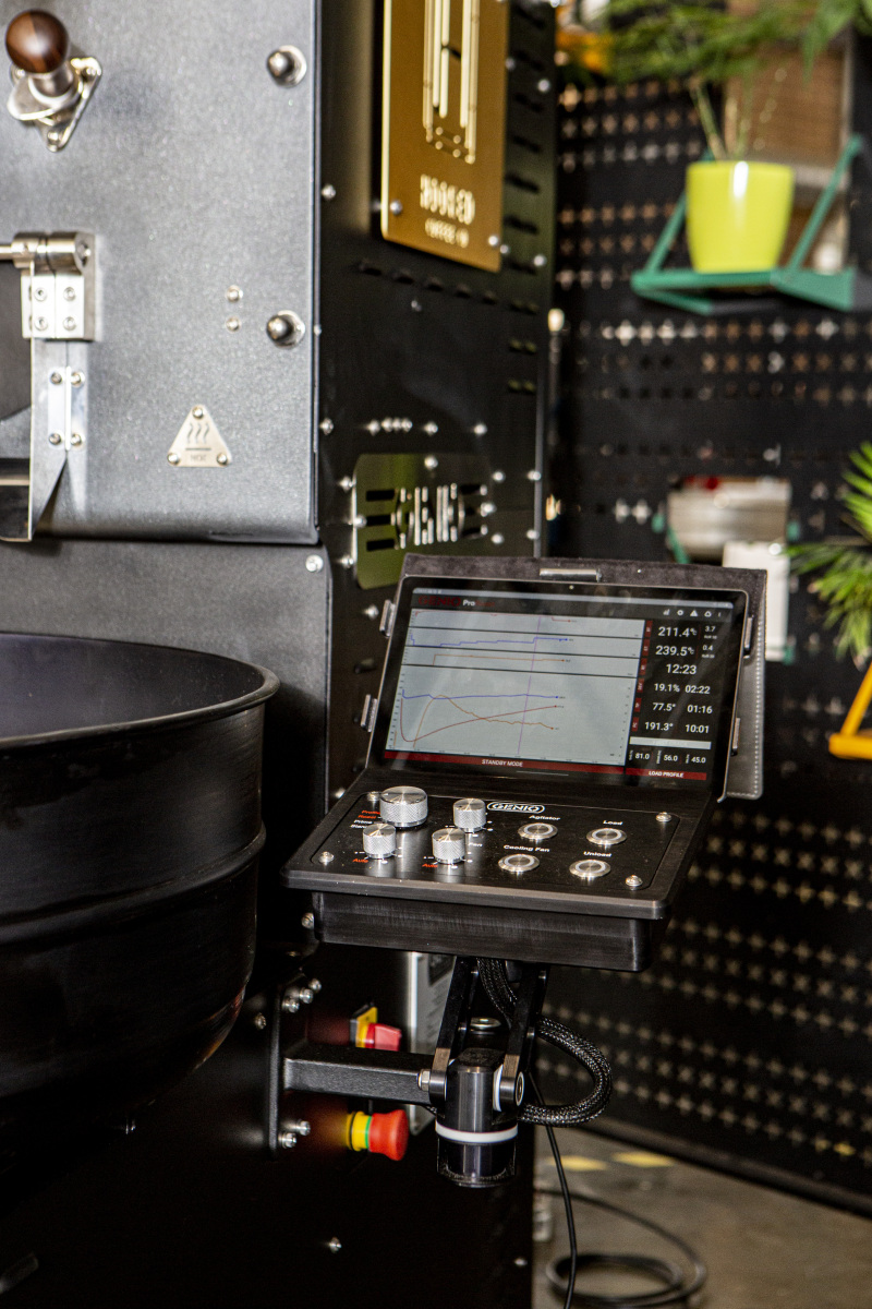 Genio Industrial Stainless Steel Drum 15kg Coffee Roasting Machine With Auto-loading Conveyor