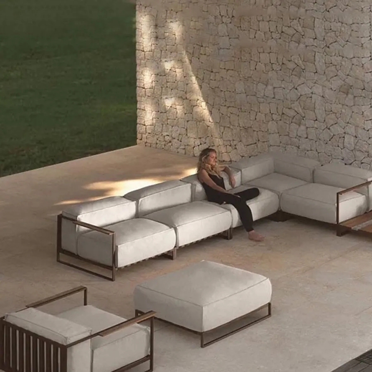 outdoor sectional furniture