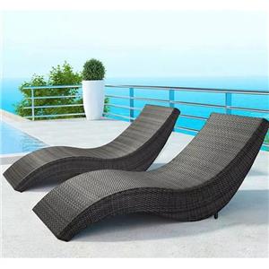 плетеное кресло для отдыха на открытом воздухе