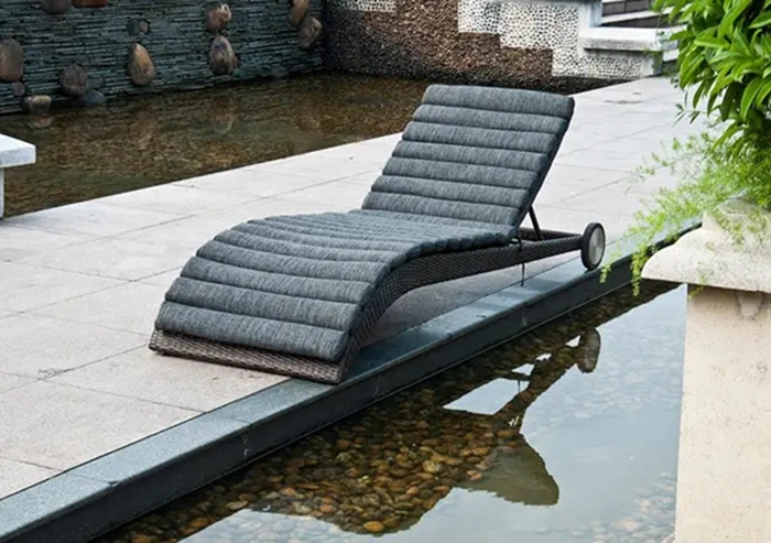 lounge outdoor chair