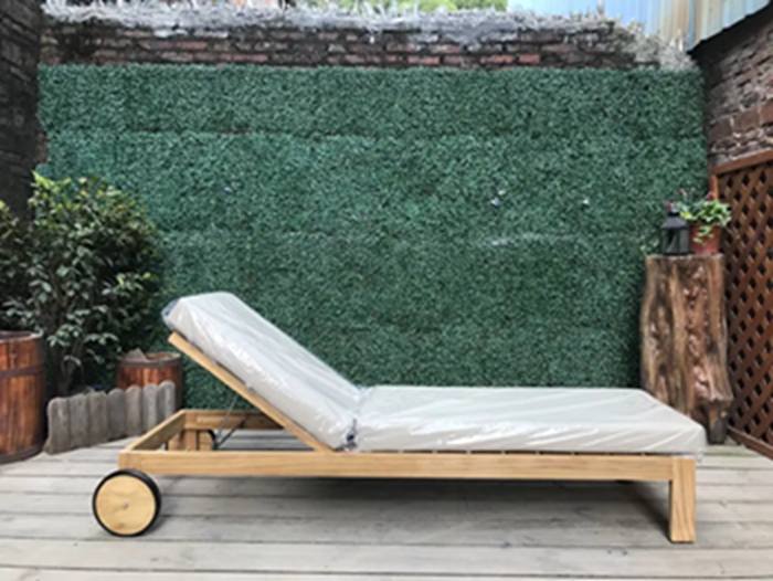 Outdoor-Loungesessel aus Holz