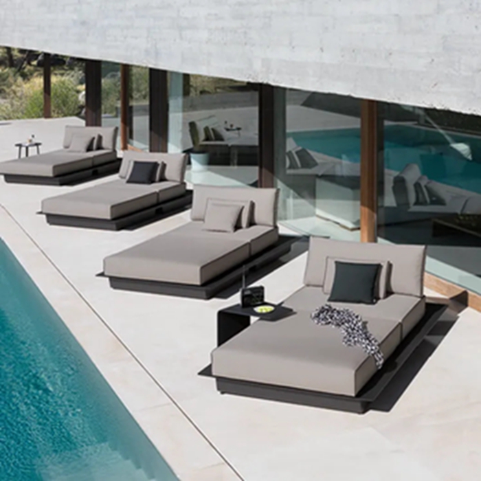 Outdoor-Lounge-Sofa