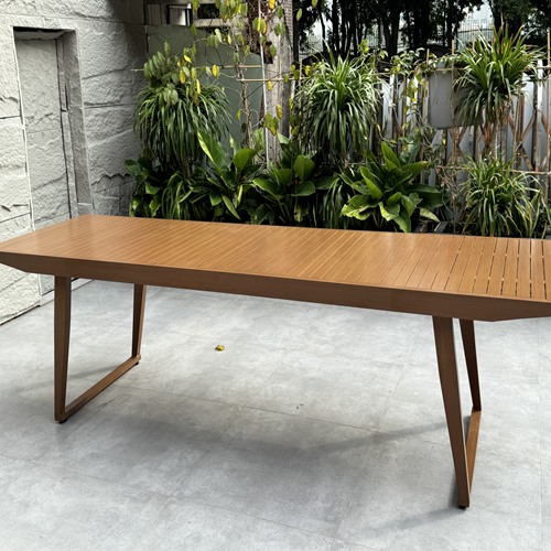 طاولة جانبية من خشب الساج