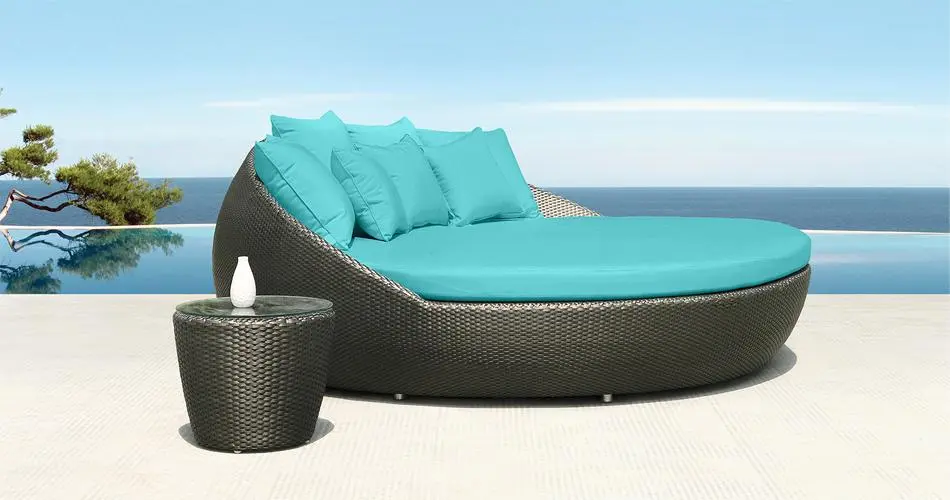 outdoor rattan daybed sofa