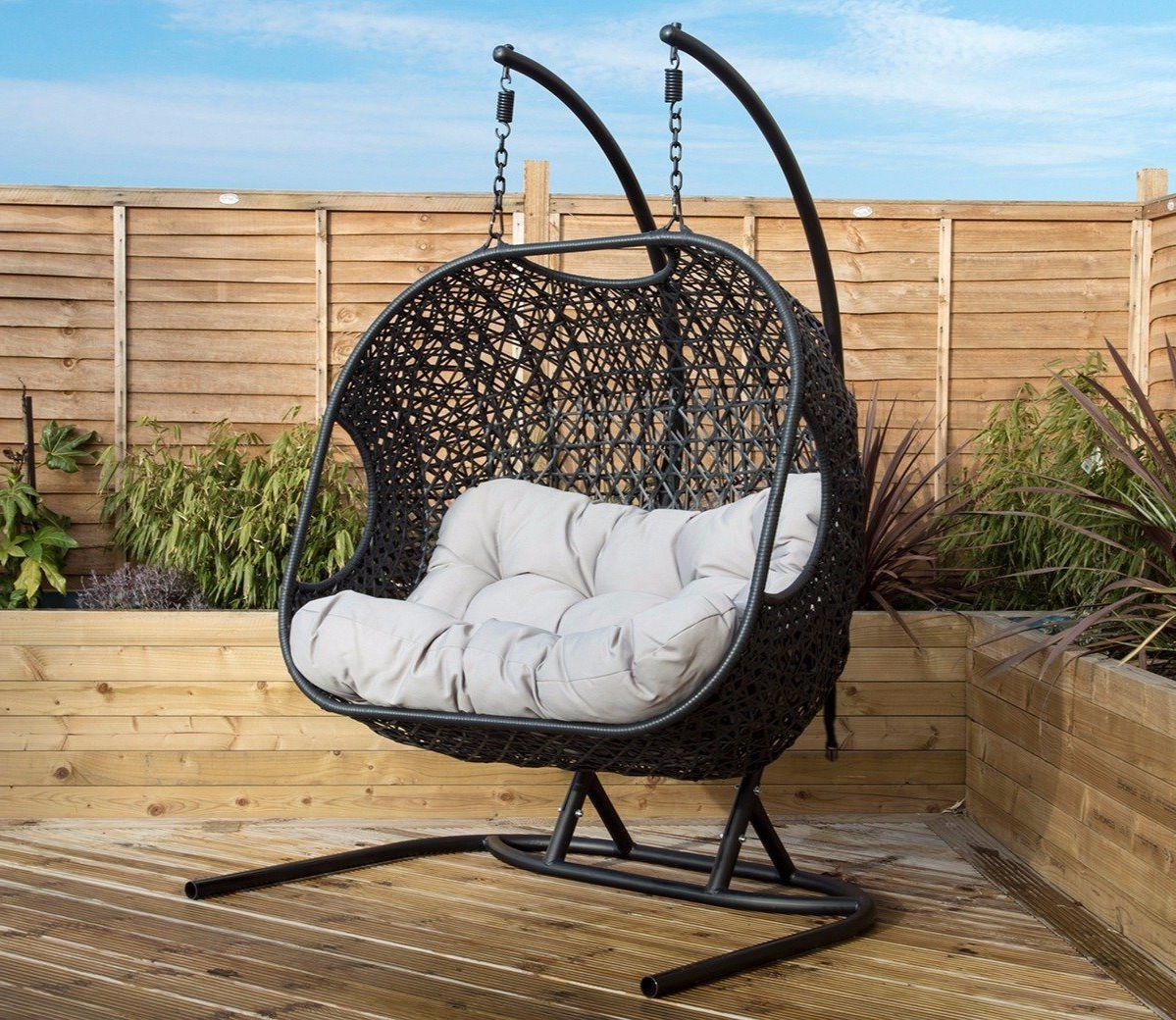 outdoor garden swing chair