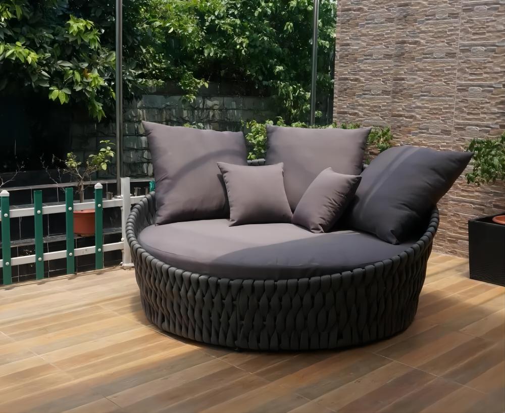 outdoor daybed couch