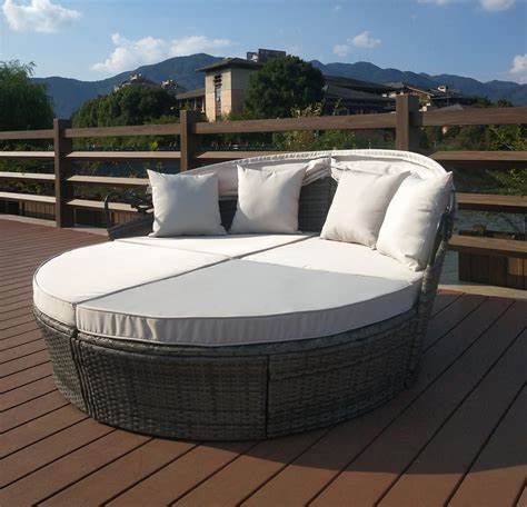 屋外用ソファベッドを豪華に見せるにはどうすればよいですか?