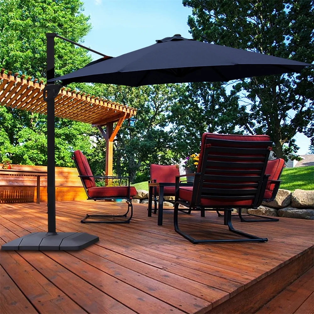 Round patio umbrella