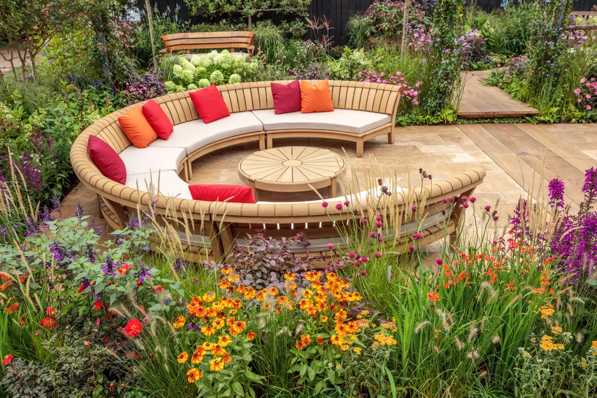 outdoor curved sofa