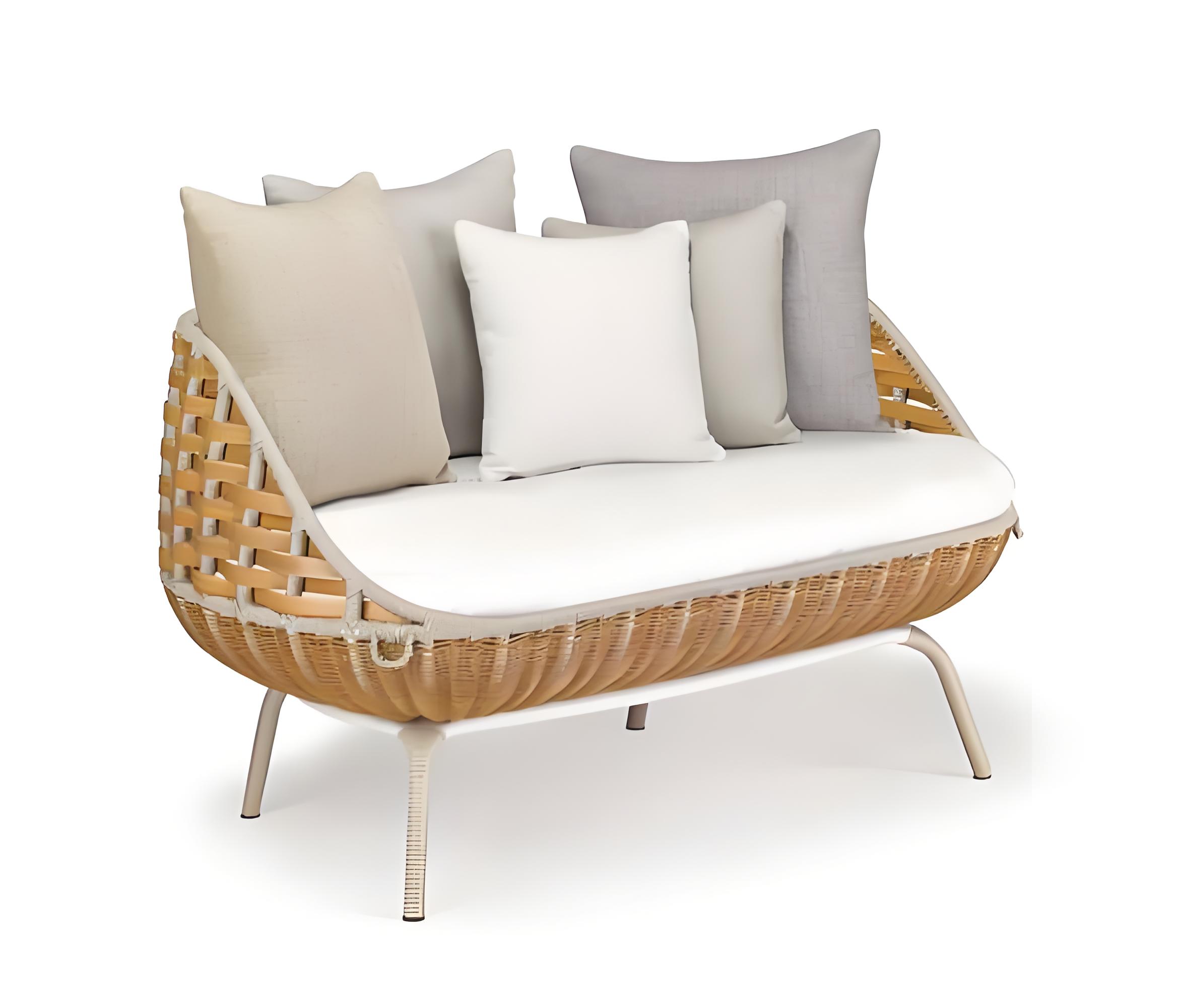 屋外パティオ家具：屋外のリビングスペースを変身させましょう