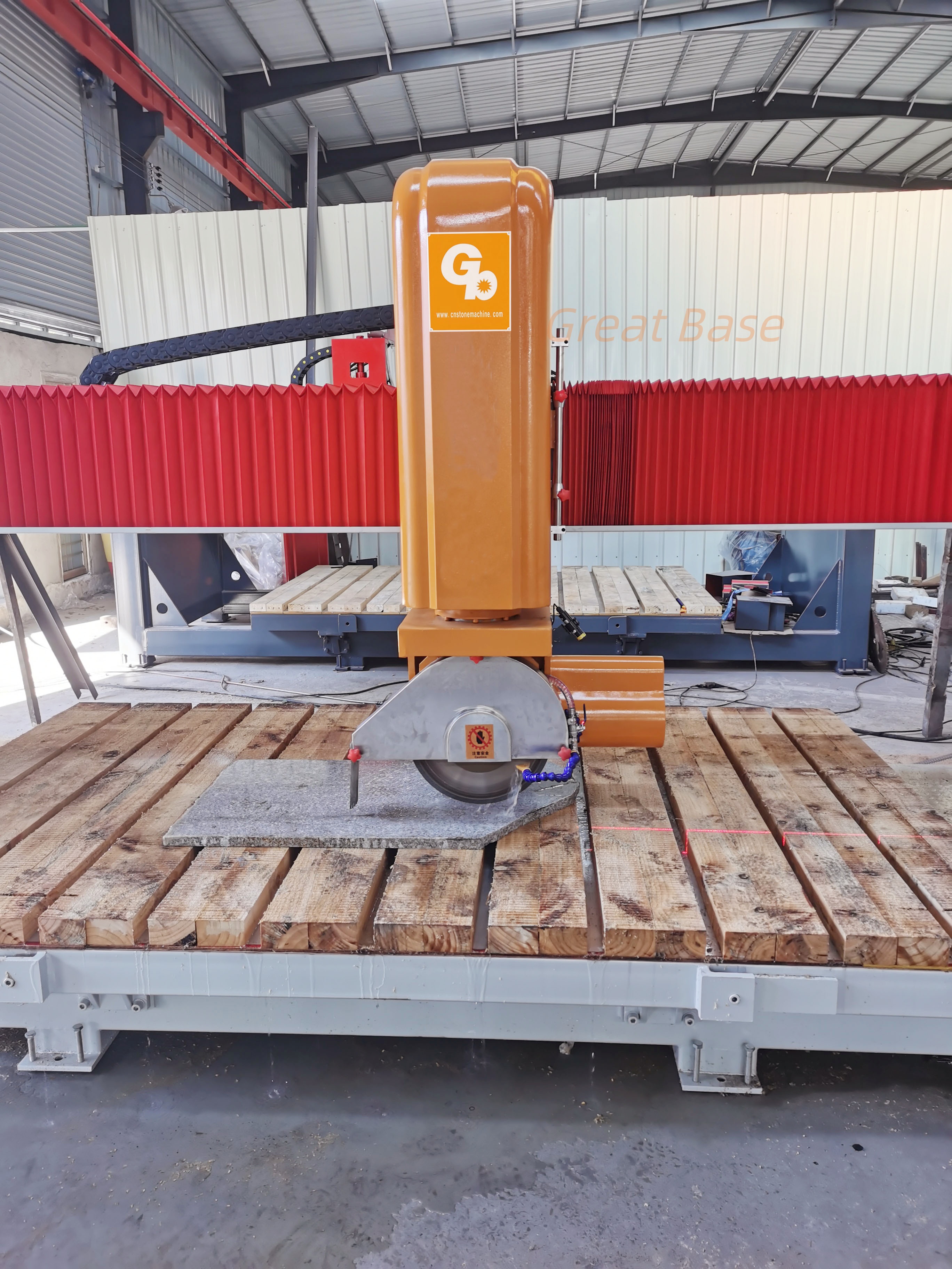 GreatBase GBHW-400/600 Four Axis CNC Bridge Cutting Machine