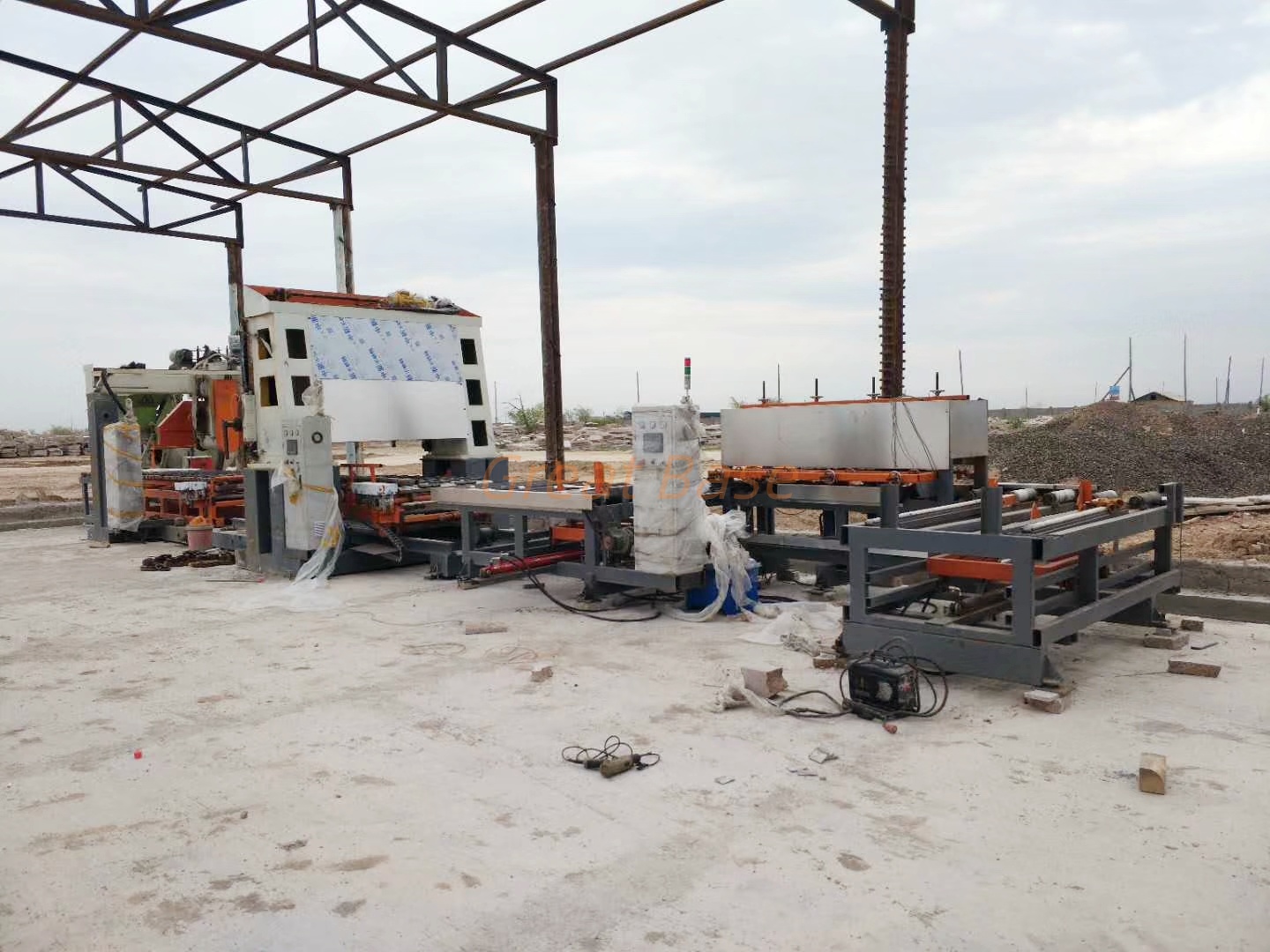 GreatBase GBLY-1200 Kerbstone Processing Line