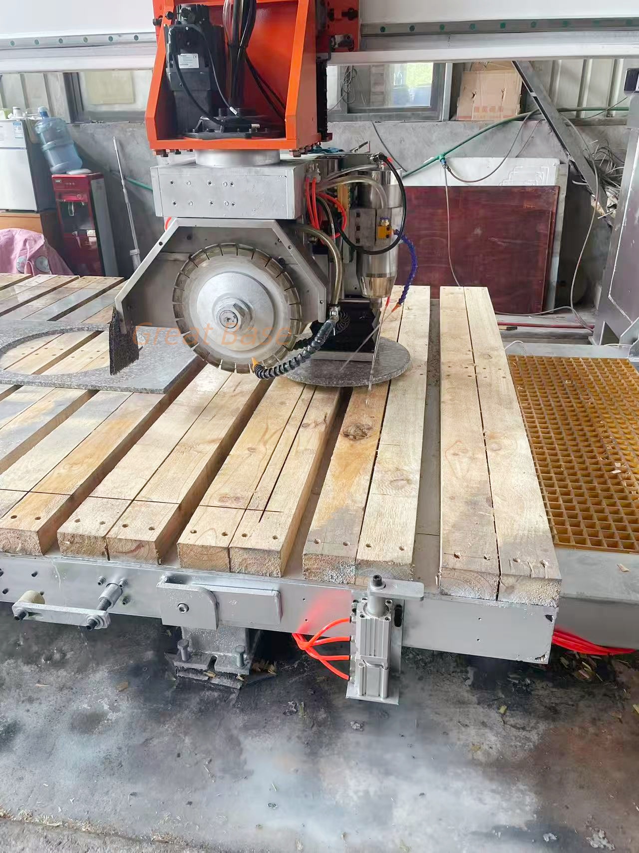 Great Base GBHW 4 Axis CNC Bridge Cutting Machine