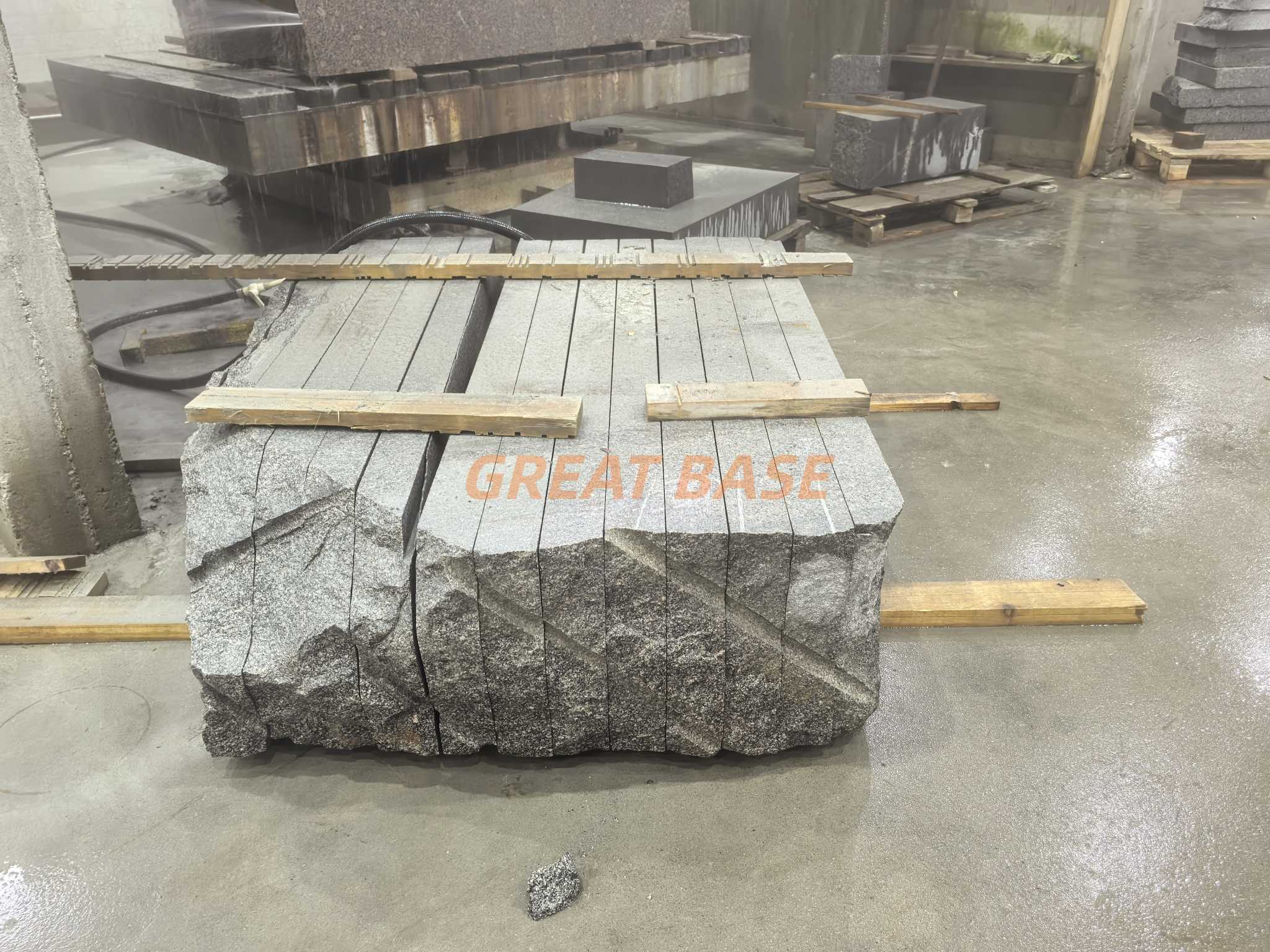 Great Base GBHW-1800 Automatic Bridge Saw