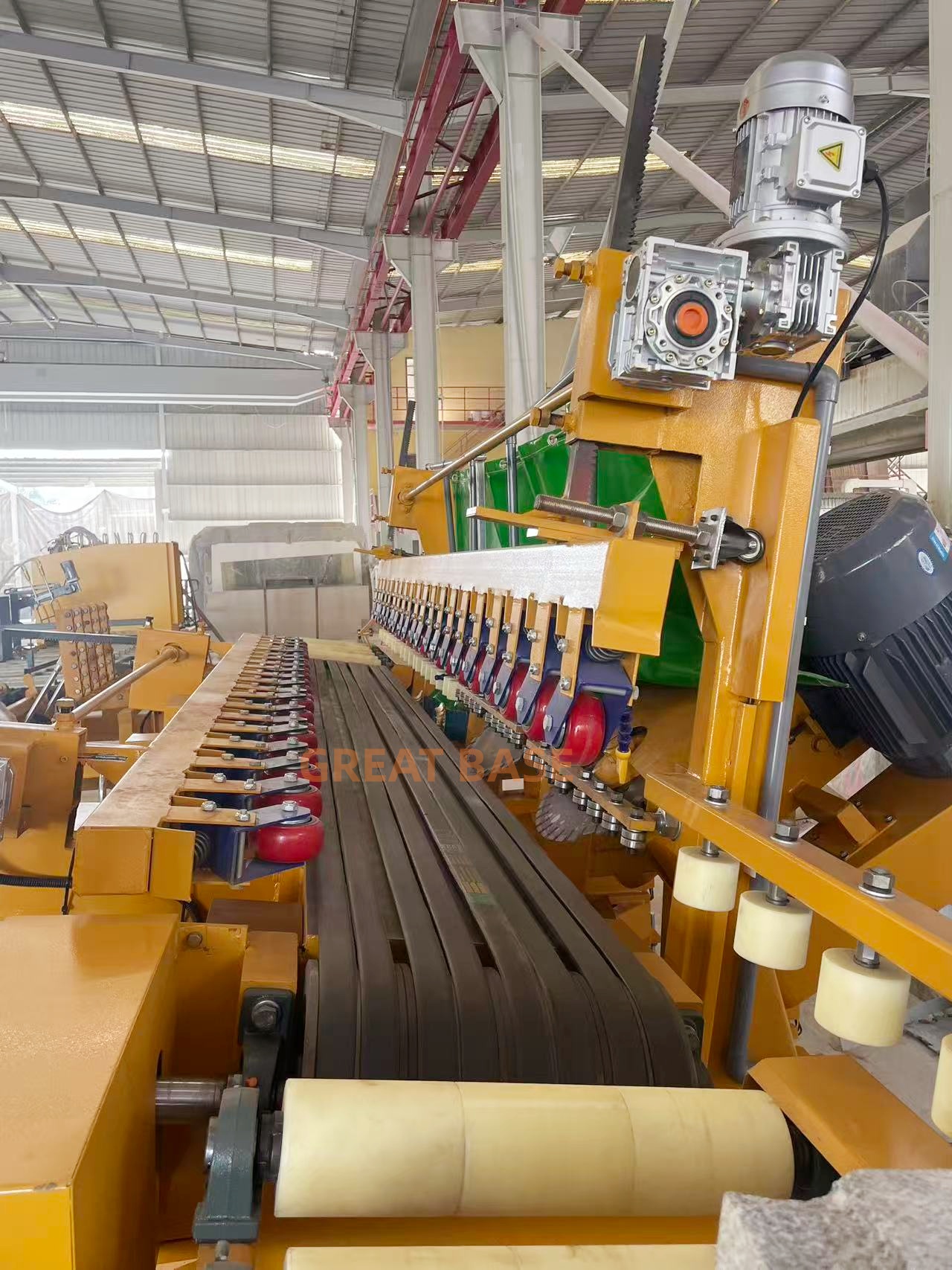 Great Base GBDJ-1200/2/3/4 Stone Chamferring Machine For Kerbstone 45° And 1/4 R edge Cutting