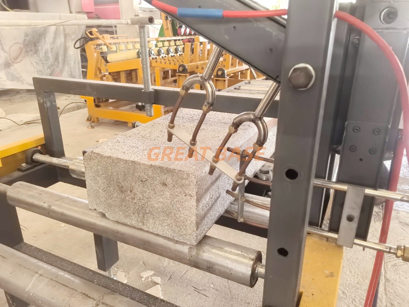 Great Base GBDJ-1200/2/3/4 Stone Chamferring Machine For Kerbstone 45° And 1/4 R edge Cutting