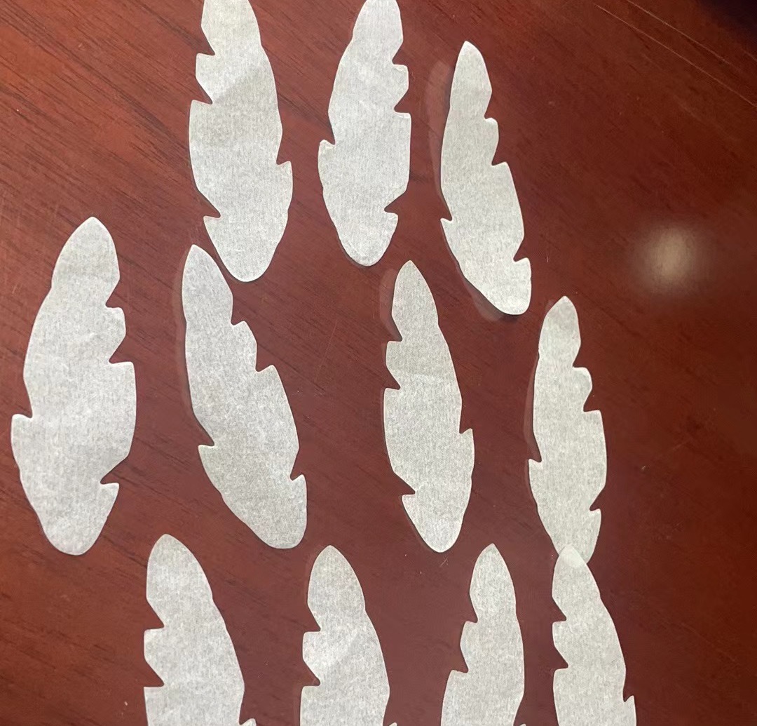 Customizable shaped confetti