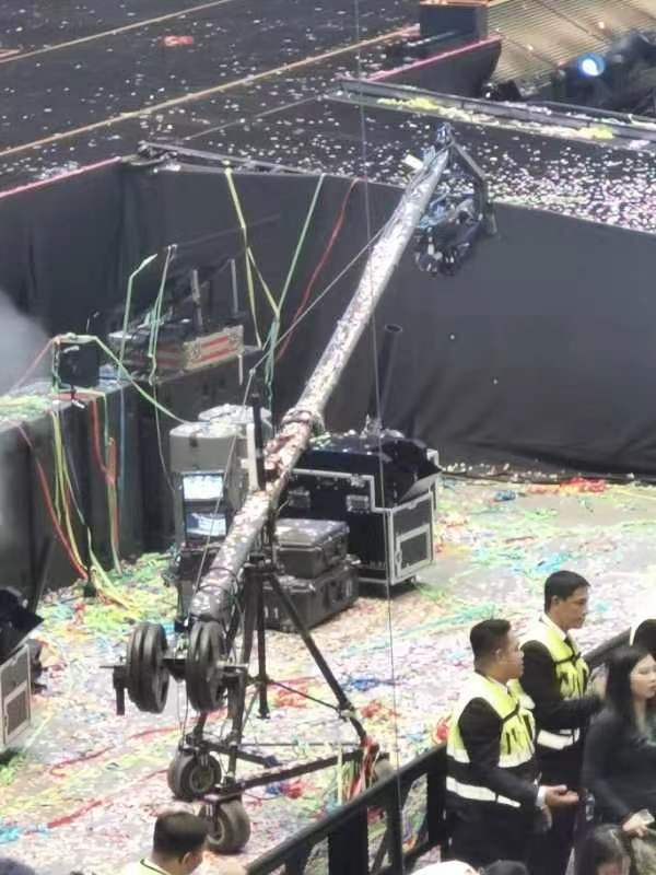 confetti machine