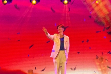 Aangepaste confetti tilt de concertervaring van Zhou Chuanxiong naar een hoger niveau