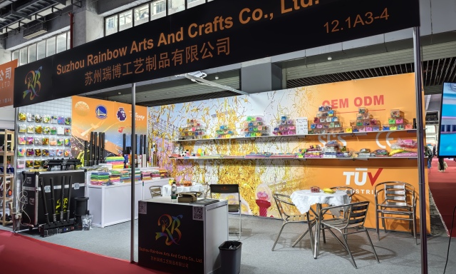 Suzhou Rainbow Arts and Crafts Co., Ltd. Showcases Innovative Eco-Friendly Products at Guangzhou GETSHOW Exhibition