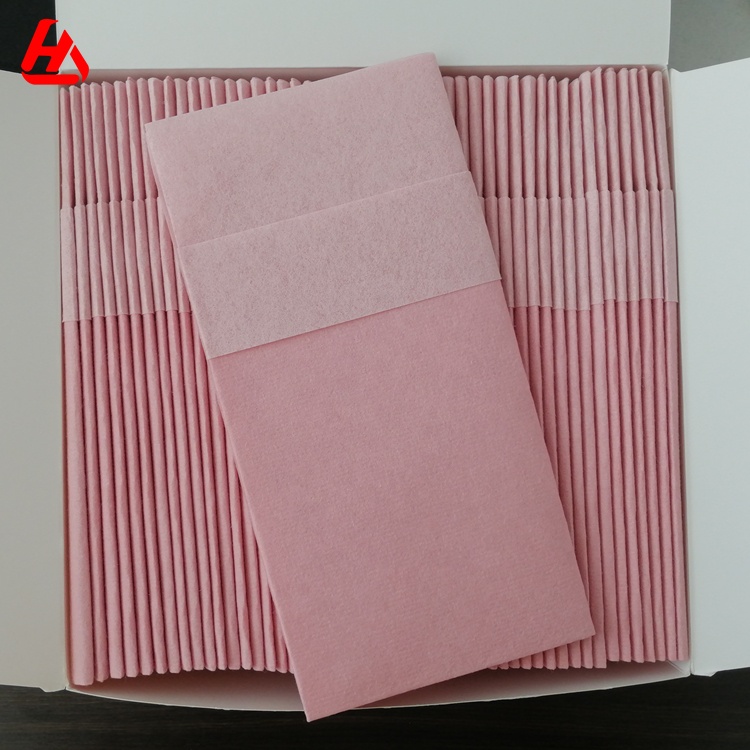 Disposable Linen-Feel Dinner Napkins with Built-in Flatware Pocket