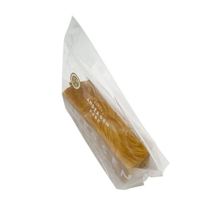 黄色いジップロック袋に入った白パン