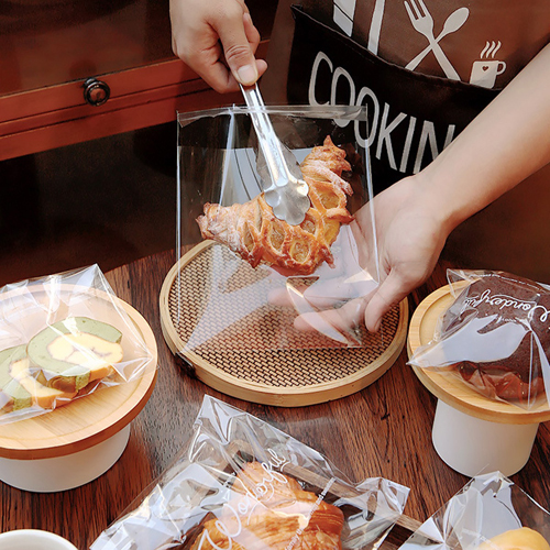 Cookie Roti Bawang Putih Dalam Beg Plastik