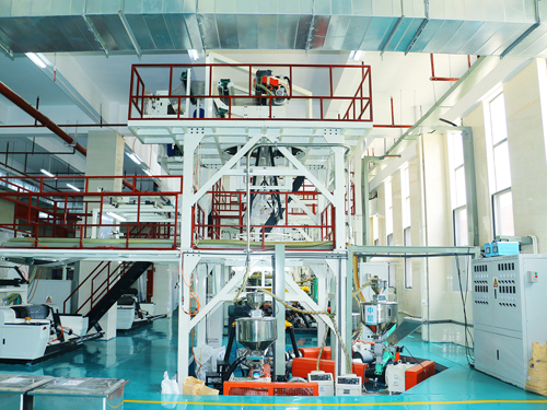 Grande machine de film soufflé par co-extrusion à trois couches