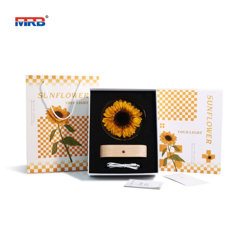 Real Sunflower Night Light Sunflower Paperweight Decor Night light Friend Gifts Friend Ornament Mother's day gift for mom