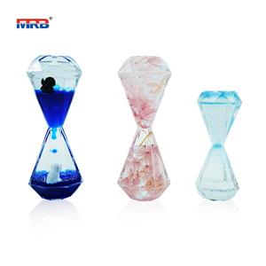 Diamond Shape Floating Liquid Motion Bubbler Timer Animal Oil Hourglass Desk Toy