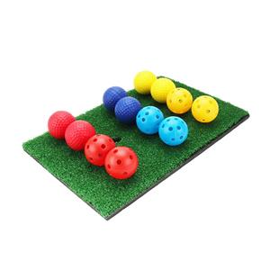 2-in-1 Outdoor Complete Golf Training Aid Combo Cornhole Chippo Target Boards Chipping Mats Practice Golf Balls for Golf