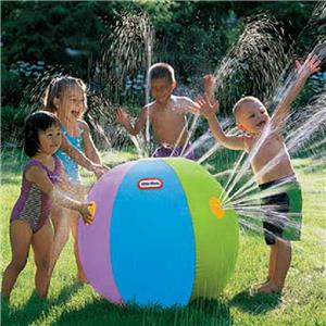 Inflatable Sprinkler Beach Ball for Family Water Games - 60cm PVC Summer Toy
