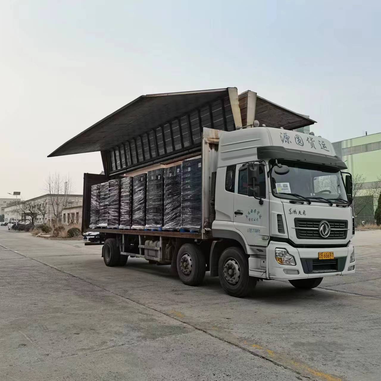 Fabrikversand reales Bild