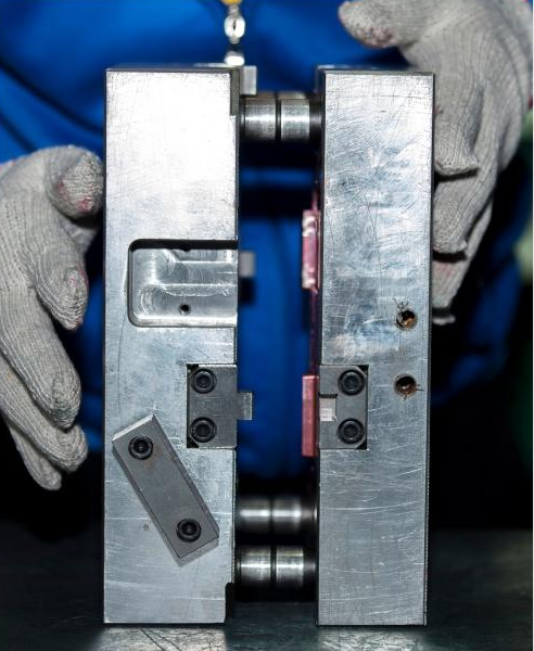 Mold industry belongs to the basic industry of the national economyMold industry belongs to the basic industry of the national economy