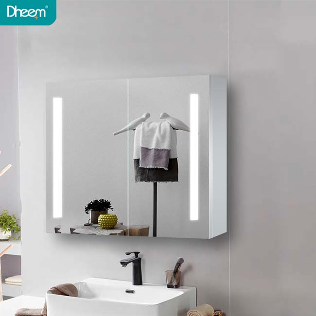 Armoire miroir de salle de bain avec lumières