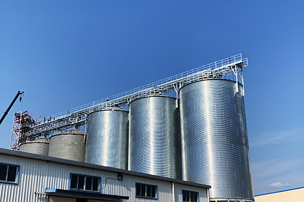 bulk material storage silos