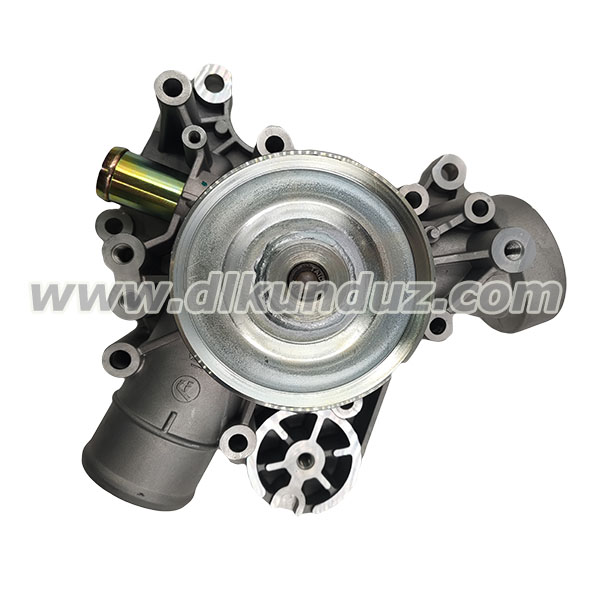 Китай ТКД2013
 L06 4V Насос охлаждающей воды 04901740 04902727, производитель
