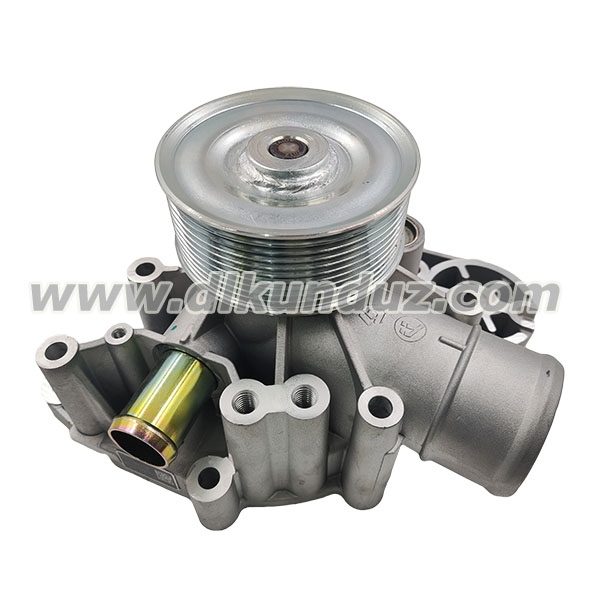 Китай ТКД2013
 L06 4V Насос охлаждающей воды 04901740 04902727, производитель