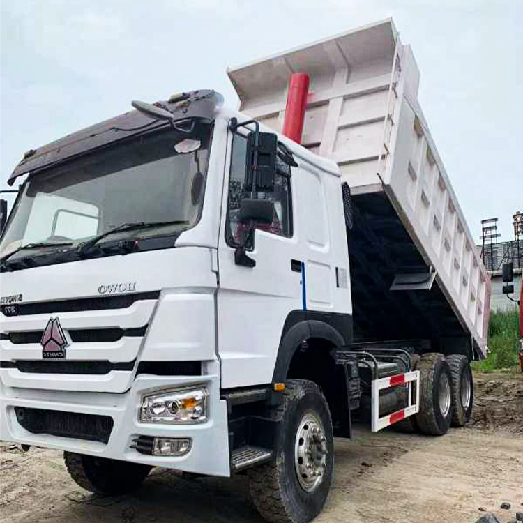 Xe tải Sino Howo Sinotruk 6x4 8x4 371 Xe tải tự đổ đã qua sử dụng Giá xe tải tự đổ cũ
