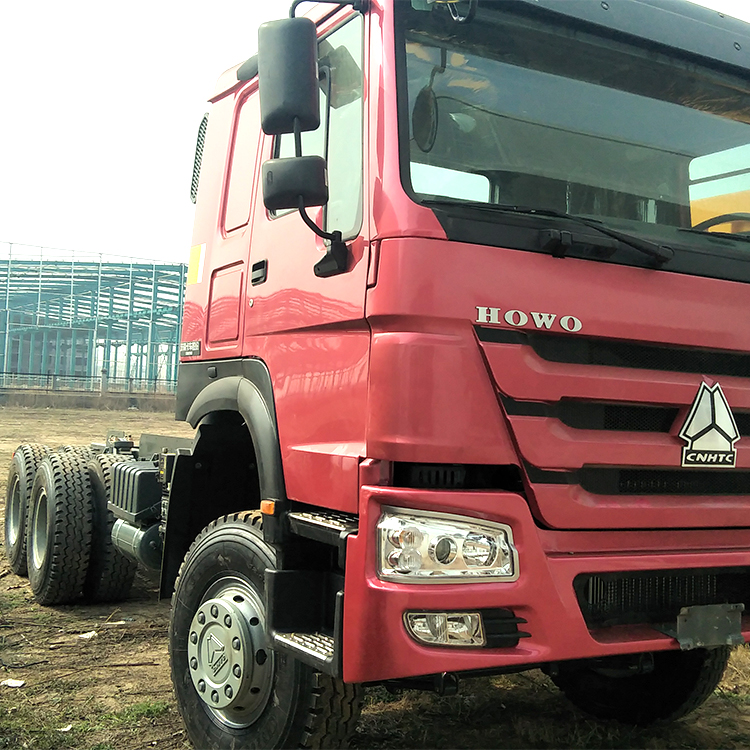 Xe đầu kéo HOWO 375hp 6x4 cũ đã qua sử dụng Xe đầu kéo Howo 371hp