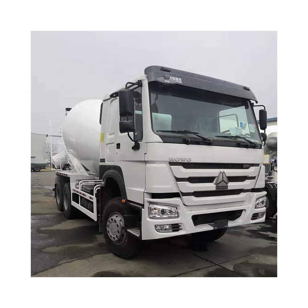 Used 10 cubic meters 6X4 self loading concrete mixer truck